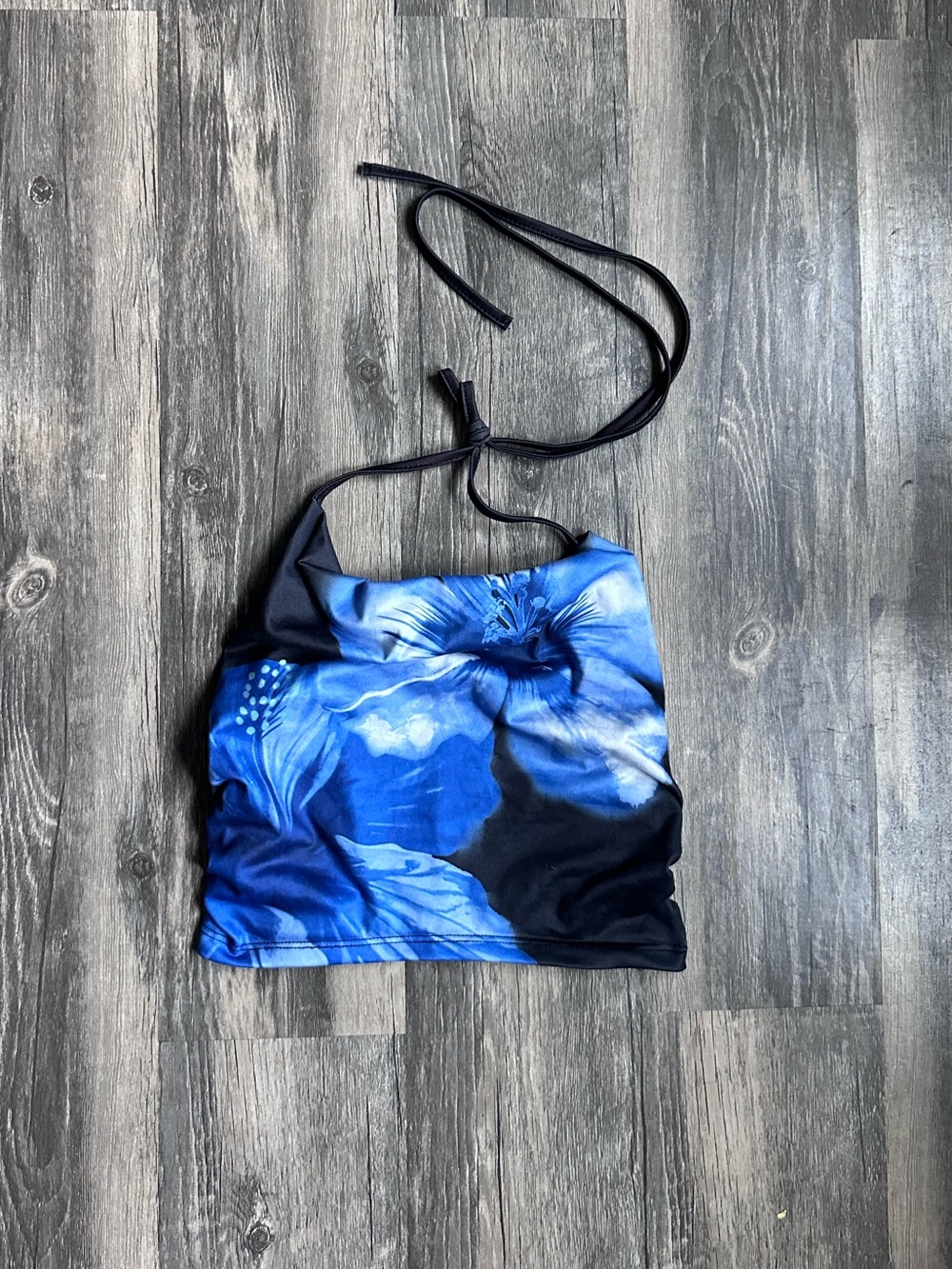 Floral Printed Fitted Halter Top Size XS Tie Neck with Scoop Cowl Neck Cropped